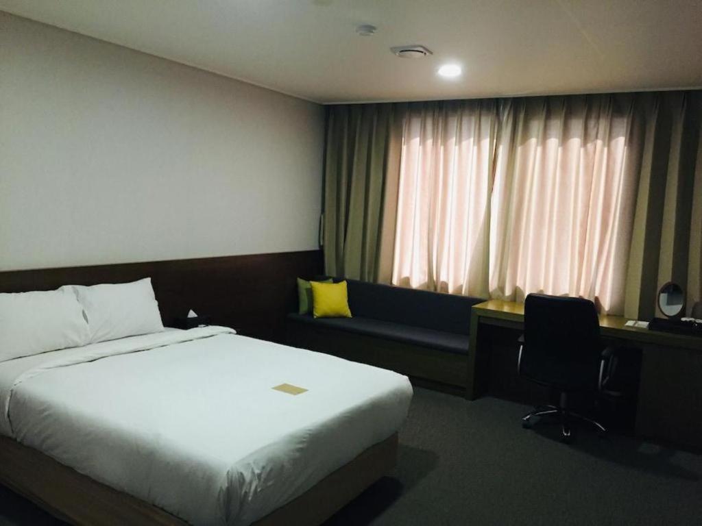 Jeonju Yeonghwa Hotel Eksteriør bilde