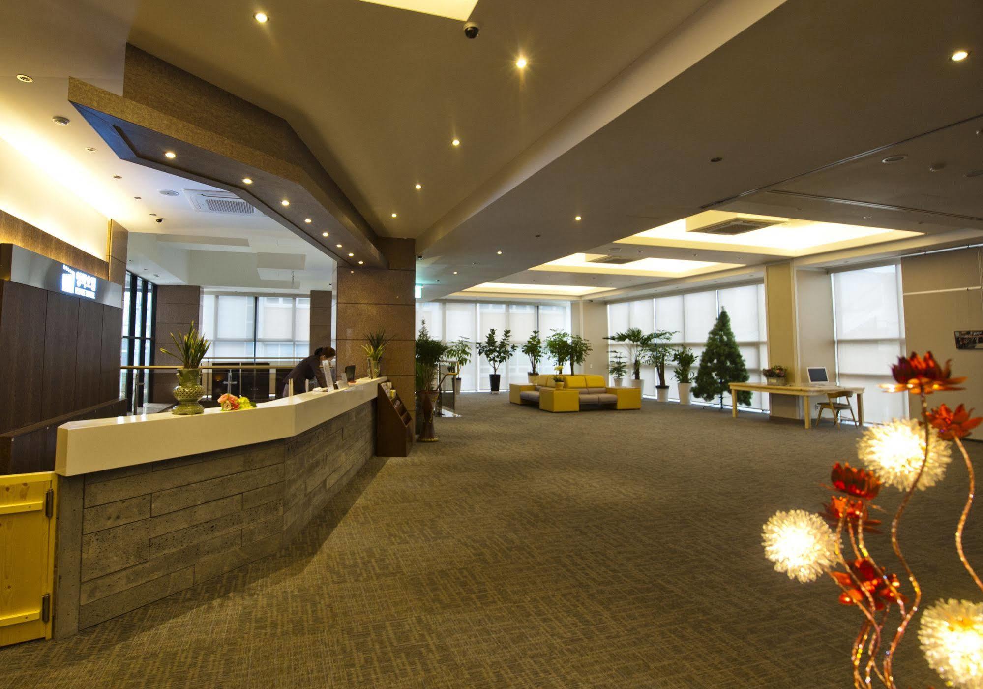 Jeonju Yeonghwa Hotel Eksteriør bilde